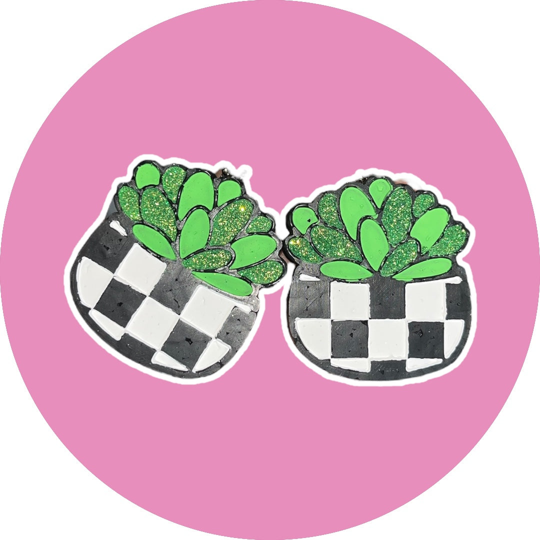 Plant vent clips